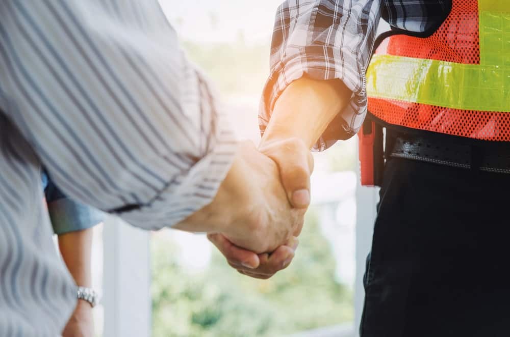 3 Red Flags That Let You Know You Don’t Want to Work With a Contractor